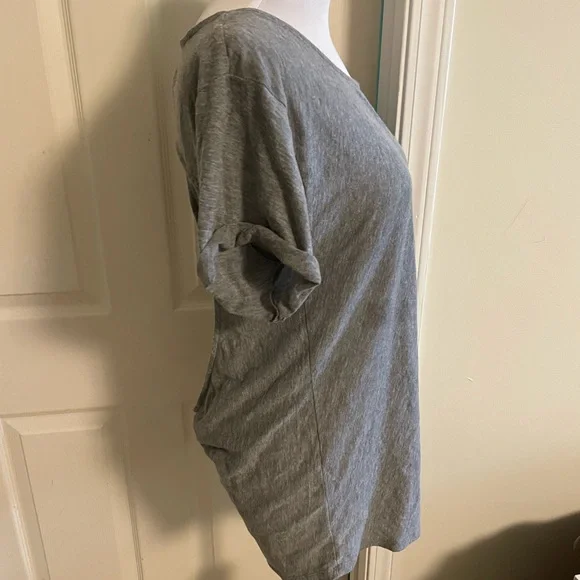 Very cool RVCA open back t-shirt - Picture 5 of 12